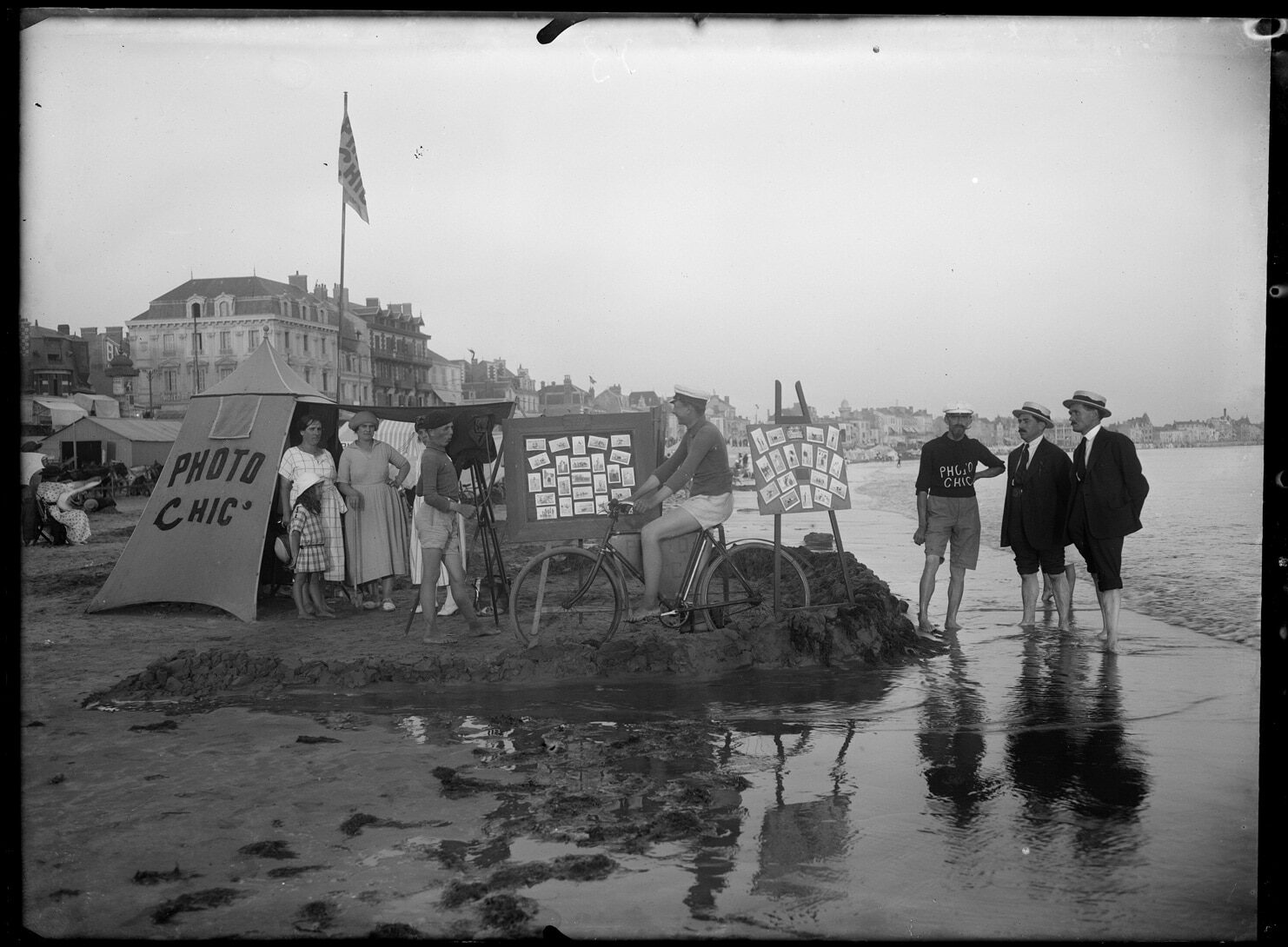 Studio Photo Chic de la famille Schall, Les Sables-d’Olonne, vers 1917.